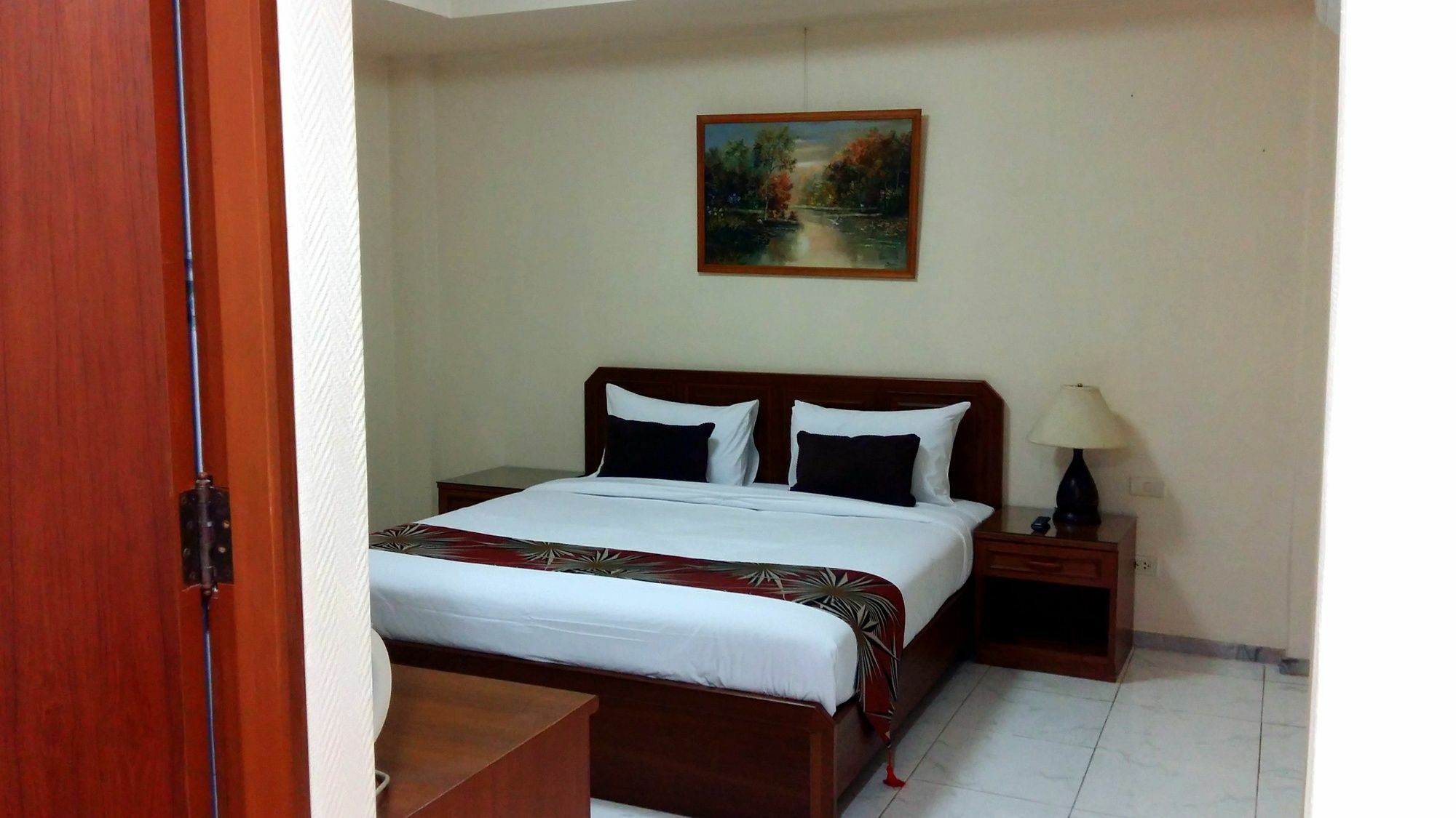 The Chillax Pattaya Hotel Exterior foto